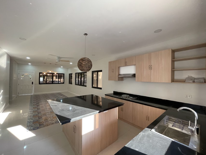 3BR House for Lease in Parañaque City — Parañaque photo 2