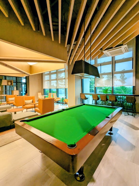 Low Floor and Airy Residence with the Metro's Conveniences for the College Medicine and Interior Design Students — Pasig photo 8