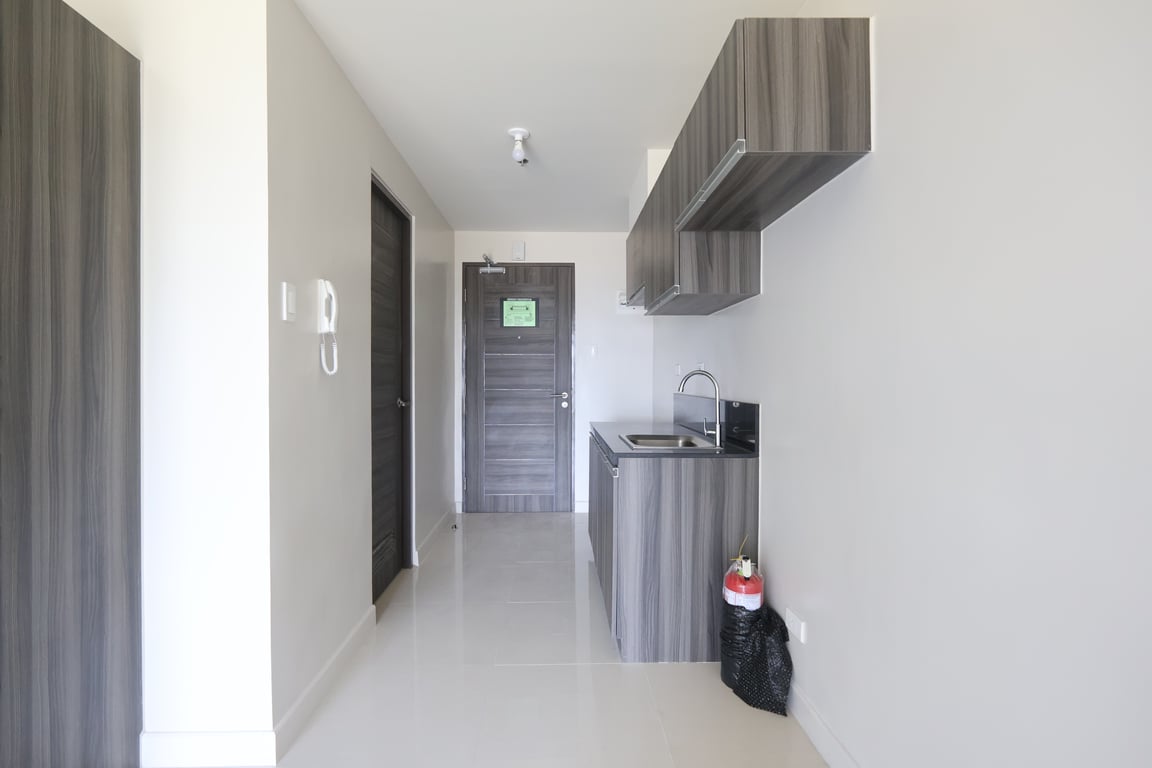FOR LEASE: Brand-New, Semi-furnished Studio Unit at Cirrus Bridgetowne — Pasig photo 3