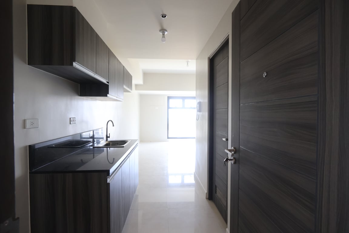 FOR LEASE: Brand-New, Semi-furnished Studio Unit at Cirrus Bridgetowne — Pasig photo 5