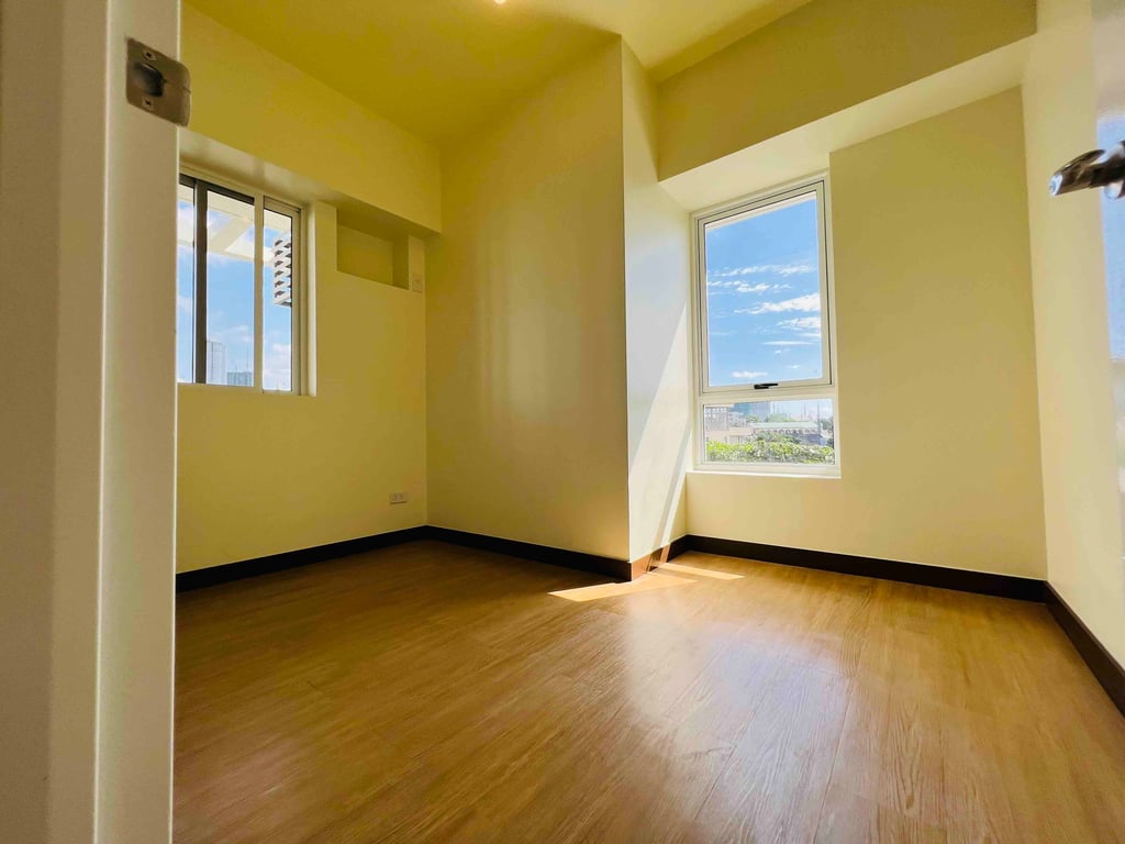 3BR Corner End Unit for Sale in Brixton Place Pasig – Brent Tower (Amenity View) — Pasig photo 6