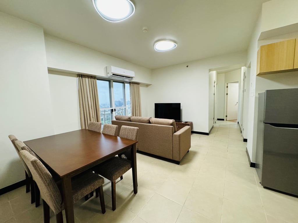3BR Corner Atrium Condo for Sale Brixton Place Pasig Facing BGC | with Parking | DMCI Homes — Pasig photo 2