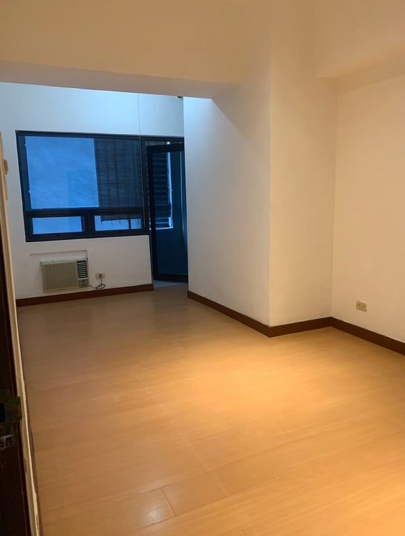 Spacious 56sqm 1BR with Balcony & Parking at Malayan Plaza, Ortigas