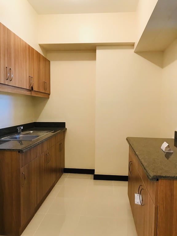 For Sale: Rare 2BR Atrium Condo for Sale in Torre de Manila Facing Rizal Park | DMCI Homes — Manila photo 4
