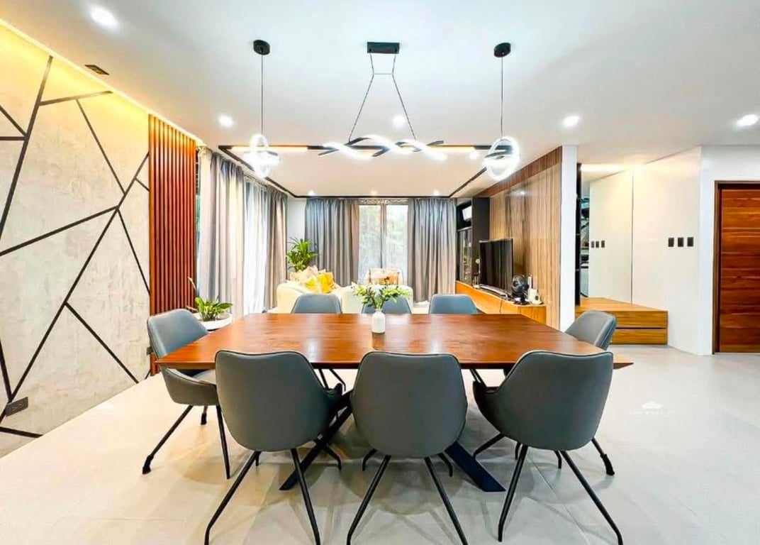 6BR House for Sale in Laguna — Santa Rosa photo 3