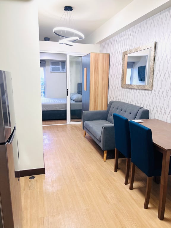 1BR Brixton Place Furnished Condominium DMCI Home Kapitolyo Pasig