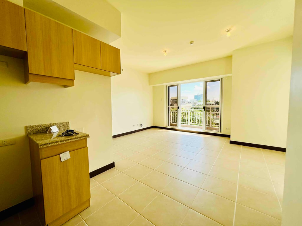 3BR Corner End Unit for Sale in Brixton Place Pasig – Brent Tower (Amenity View)