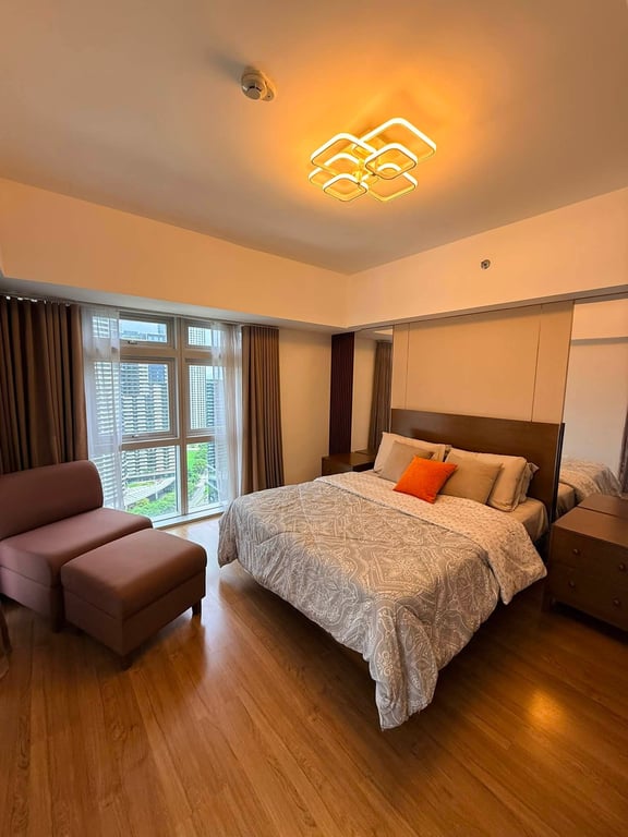 Three Bedroom Living at the Center of High Street BGC — Taguig photo 8