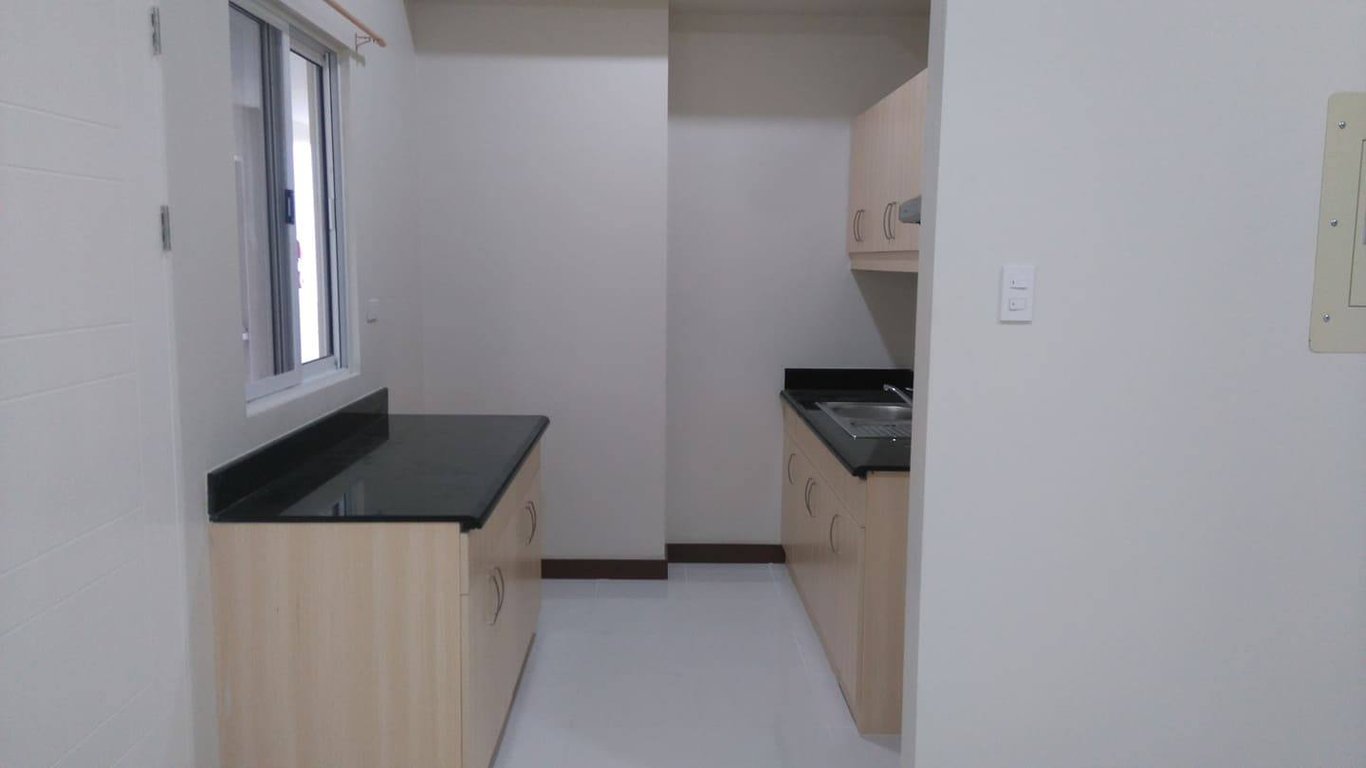 Premium 2BR Penthouse Condo for Sale in Sheridan Towers Facing BGC Skyline | DMCI Homes — Pasig photo 4