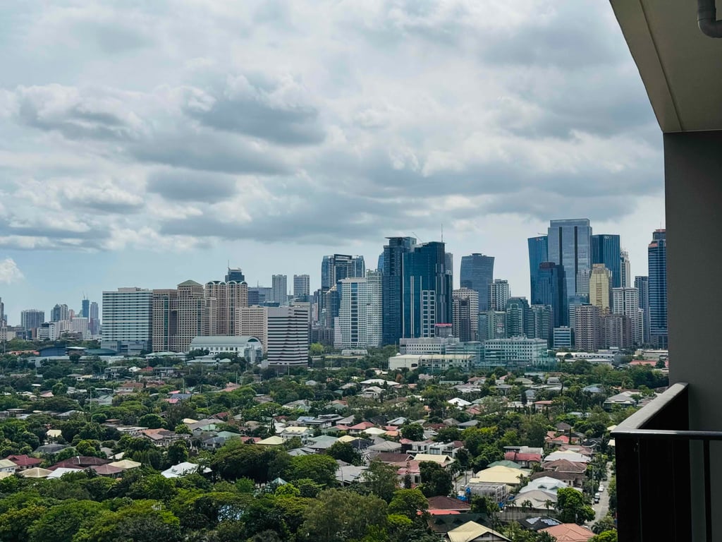 Condo for Sale in Pasig: 1BR Maple at Verdant Towers (Save ₱2.7M) Ortigas Land — Pasig photo 3