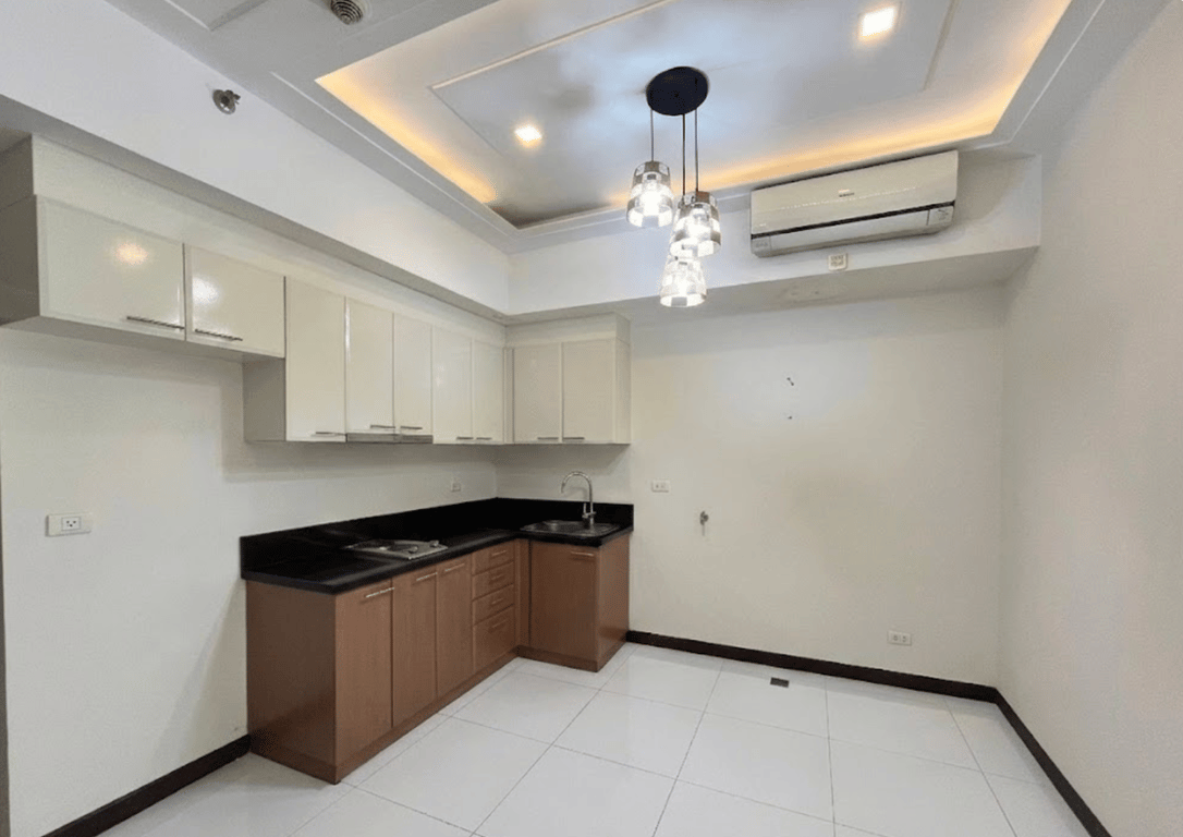 Studio Converted to 1-BR with Balcony | Venice Luxury Residences, McKinley Hill — Taguig photo 6