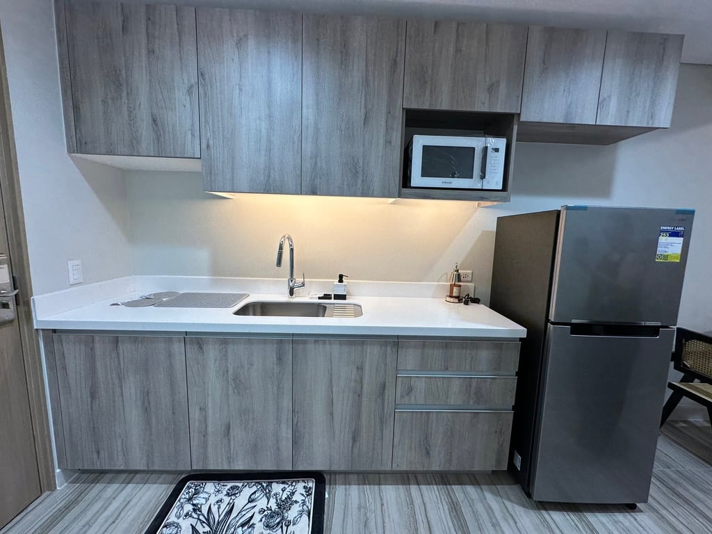 Fresh and Airy Residence with the Metro's Conveniences for the Digital Nomads — Pasig photo 5