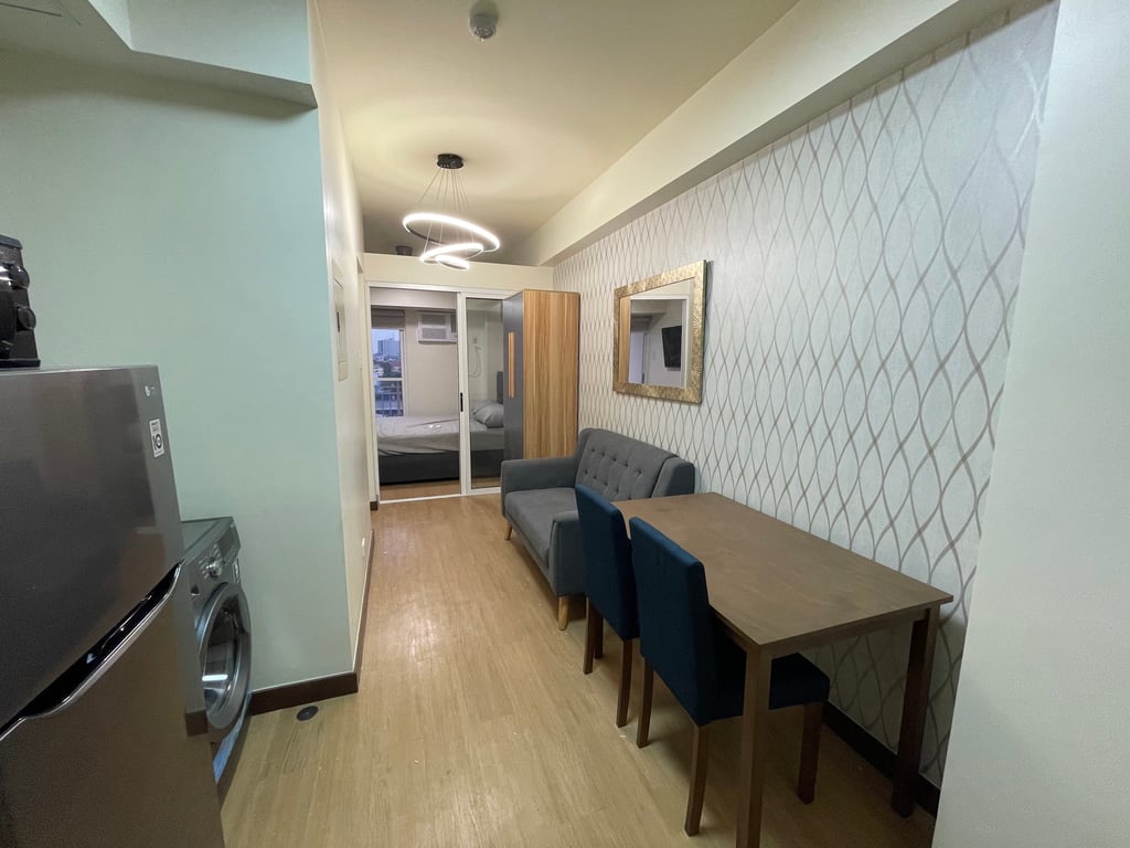 1BR Brixton Place Furnished Condominium DMCI Home Kapitolyo Pasig photo 6