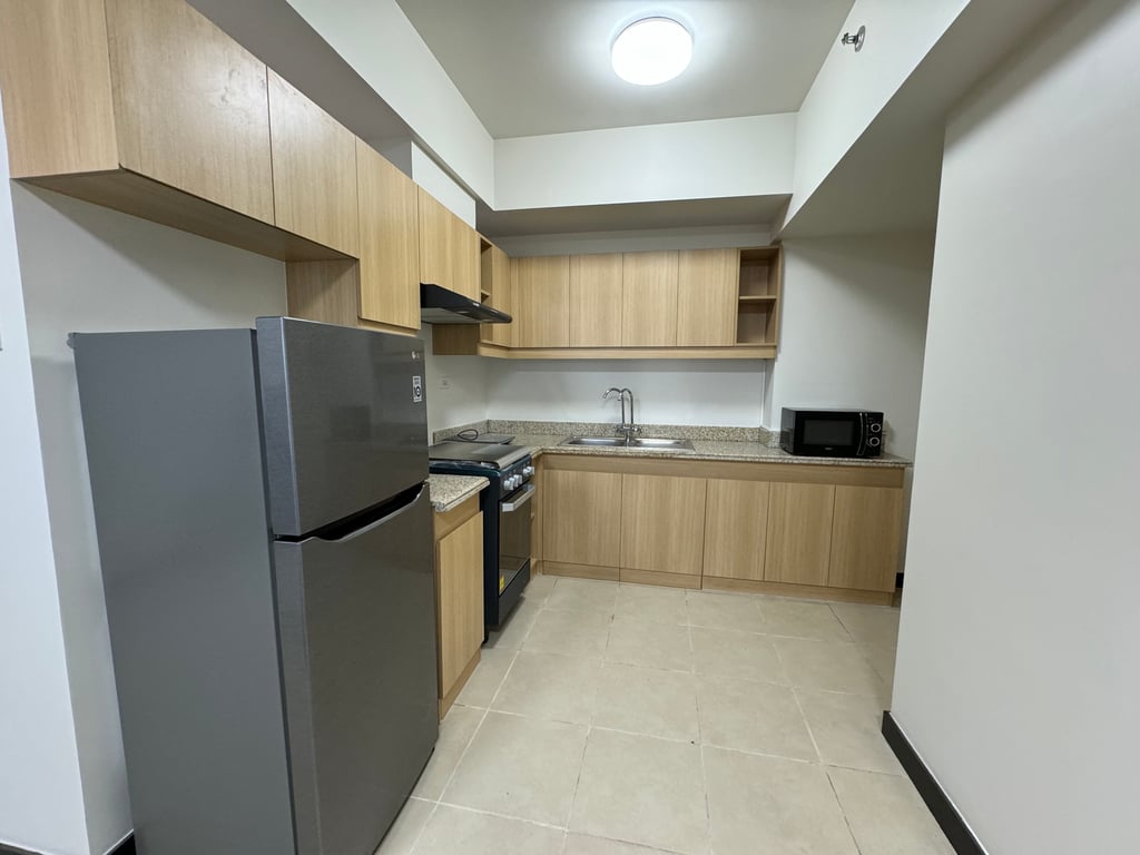 3BR Corner Atrium Condo for Sale Brixton Place Pasig Facing BGC | with Parking | DMCI Homes — Pasig photo 8
