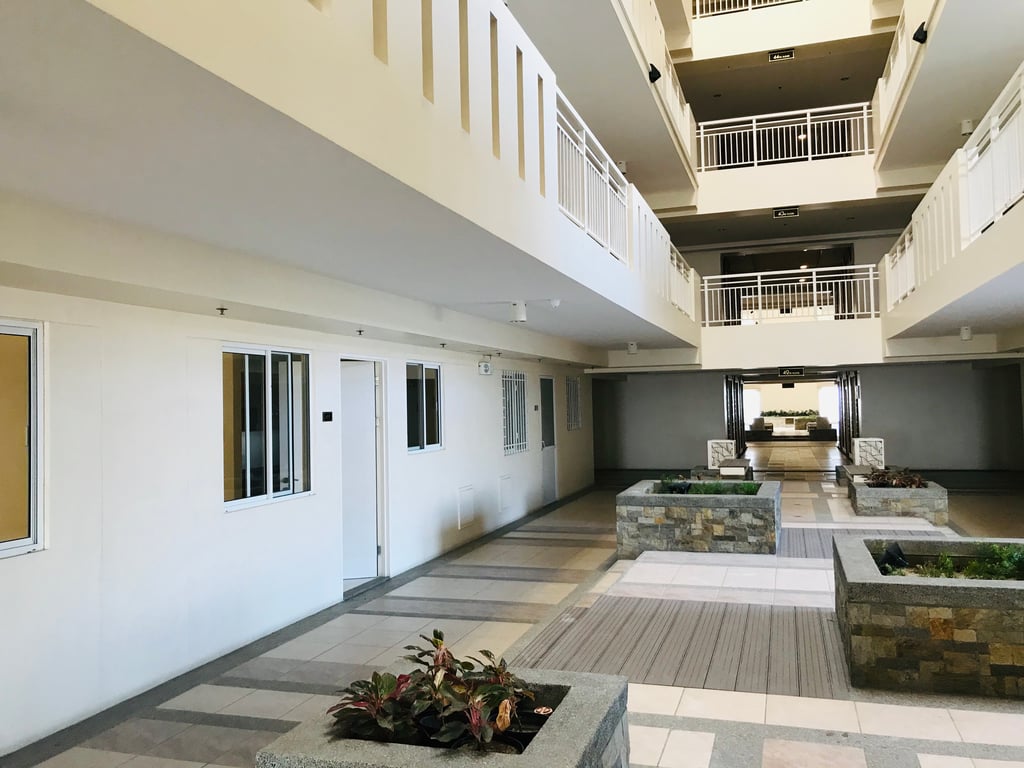 For Sale: Rare 2BR Atrium Condo for Sale in Torre de Manila Facing Rizal Park | DMCI Homes — Manila photo 8