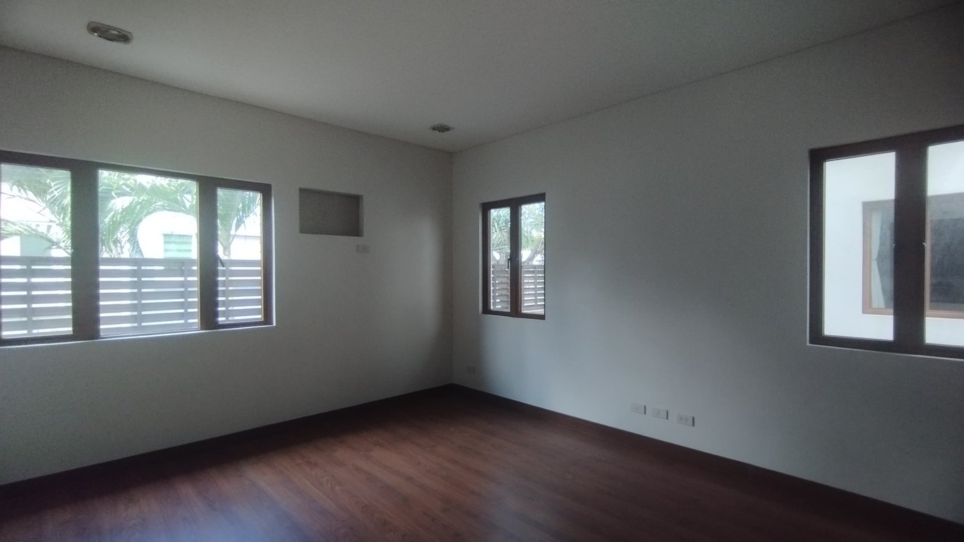 23 Acacia Street New Manila Detached Home in Exclusive 5-Unit Compound — Quezon City photo 8