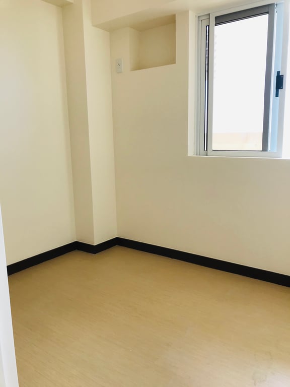 For Sale: Rare 2BR Atrium Condo for Sale in Torre de Manila Facing Rizal Park | DMCI Homes — Manila photo 6