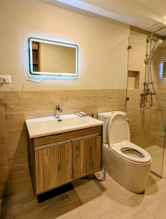 Low Floor and Airy Residence with the Metro's Conveniences for the College Medicine and Interior Design Students — Pasig photo 3