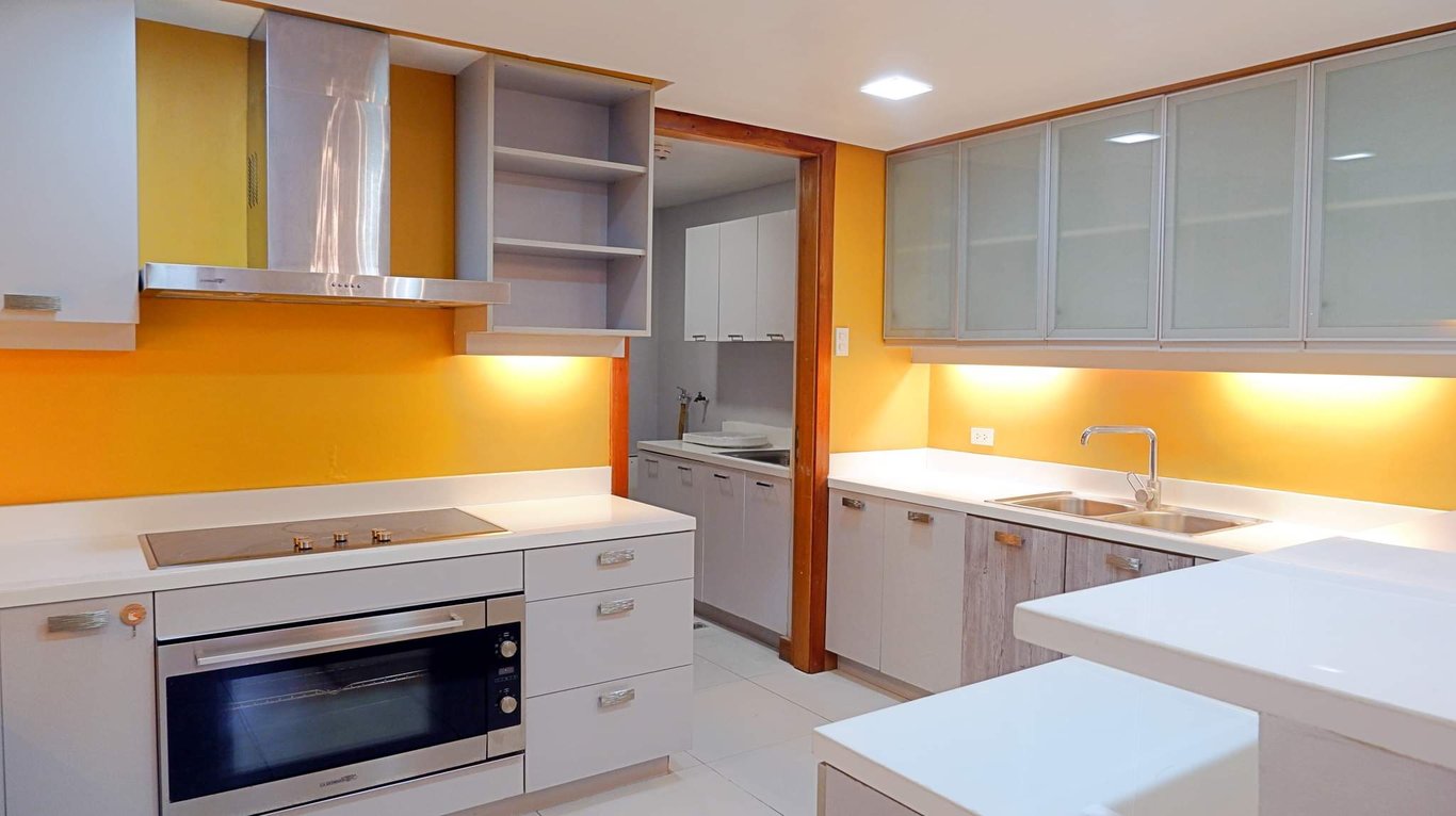Rare Garden Unit Ground Floor in Prestigious One Salcedo Place