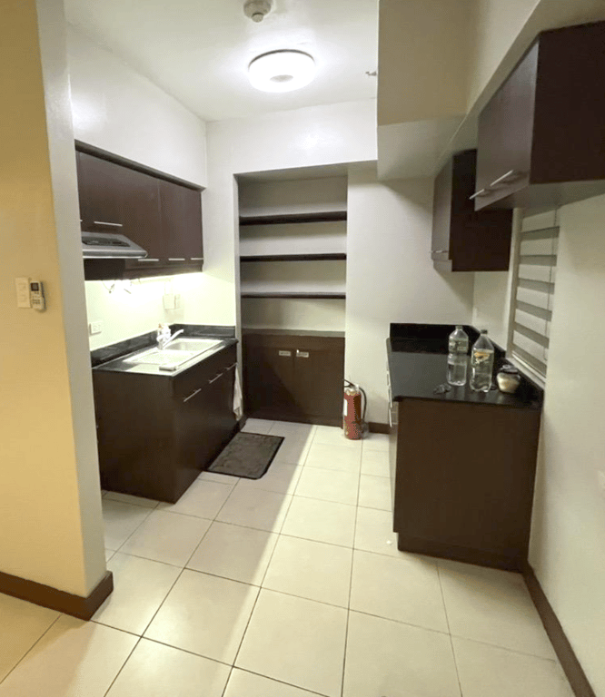 Best buy 2BR Condo in Mandaluyong with Elevated Open Air amenities — Mandaluyong photo 2