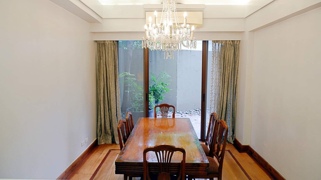 Rare Garden Unit Ground Floor in Prestigious One Salcedo Place — Makati photo 2