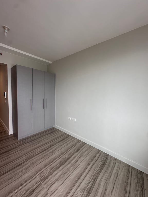 For Sale Studio WITH Dedicated PARKING at Maple Towers! — Pasig photo 2