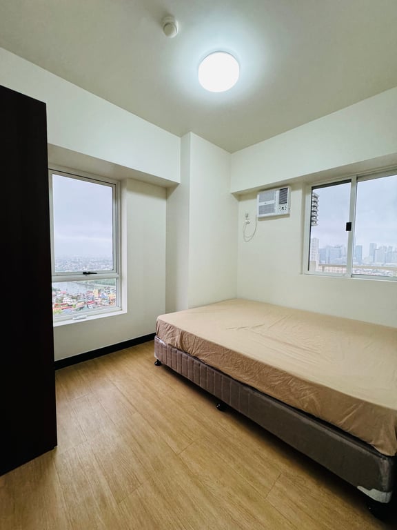 3BR Corner Atrium Condo for Sale Brixton Place Pasig Facing BGC | with Parking | DMCI Homes — Pasig photo 5