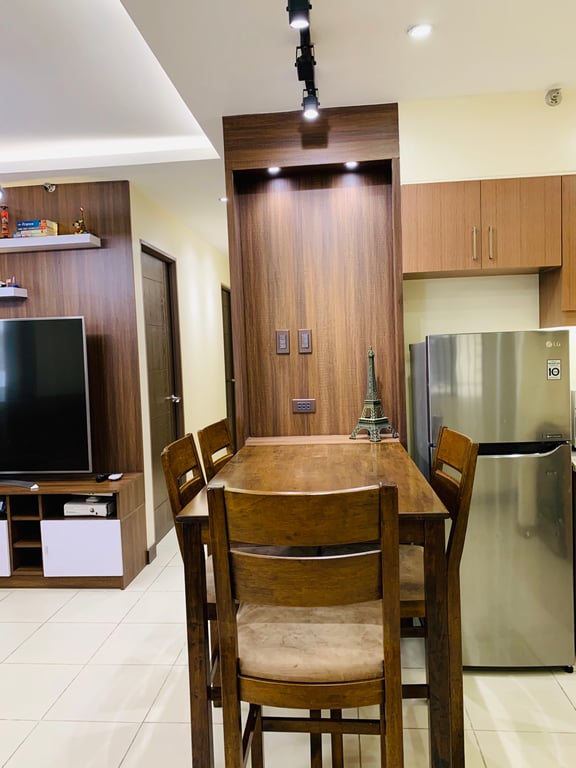 Most Desired 3BR Corner Unit for Sale in Levina Place Pasig with Parking — Pasig photo 4