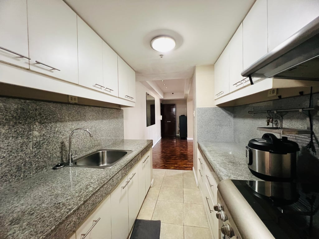 3BR Ortigas Condo ADB Avenue Cityland Megaplaxa photo 9