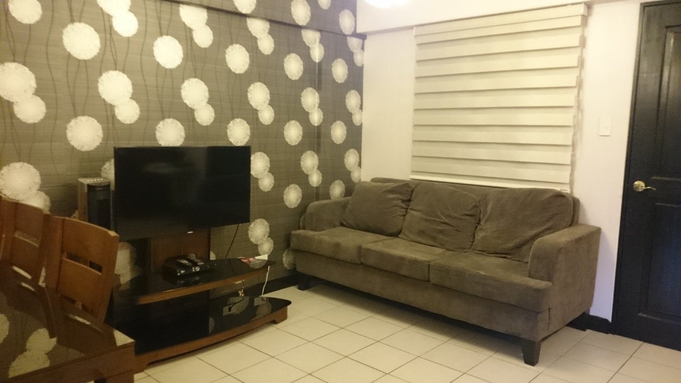 2BR Condo with Parking in Riverfront Residences Pasig | DMCI Homes | Murray Building — Pasig photo 3