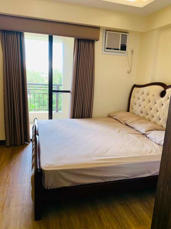 Most Desired 3BR Corner Unit for Sale in Levina Place Pasig with Parking — Pasig photo 5