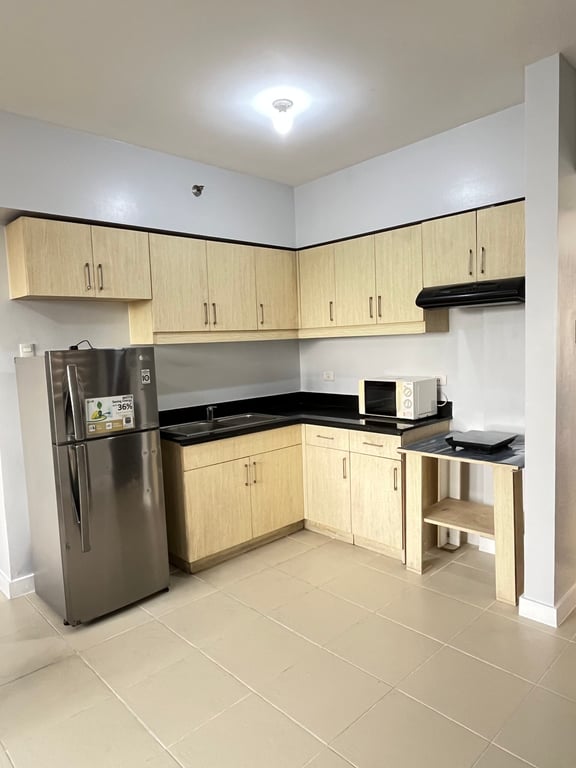 2 Bedroom End Unit for Sale in Arista Place Parañaque — Parañaque photo 3
