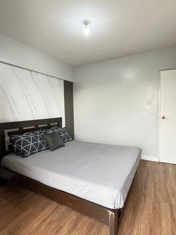 2 Bedroom End Unit for Sale in Arista Place Parañaque — Parañaque photo 13