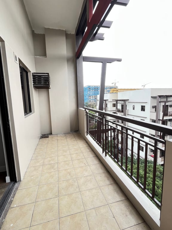 2 Bedroom End Unit for Sale in Arista Place Parañaque — Parañaque photo 14