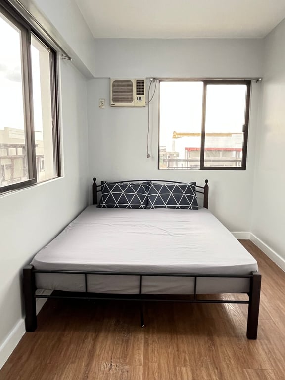 2 Bedroom End Unit for Sale in Arista Place Parañaque — Parañaque photo 16