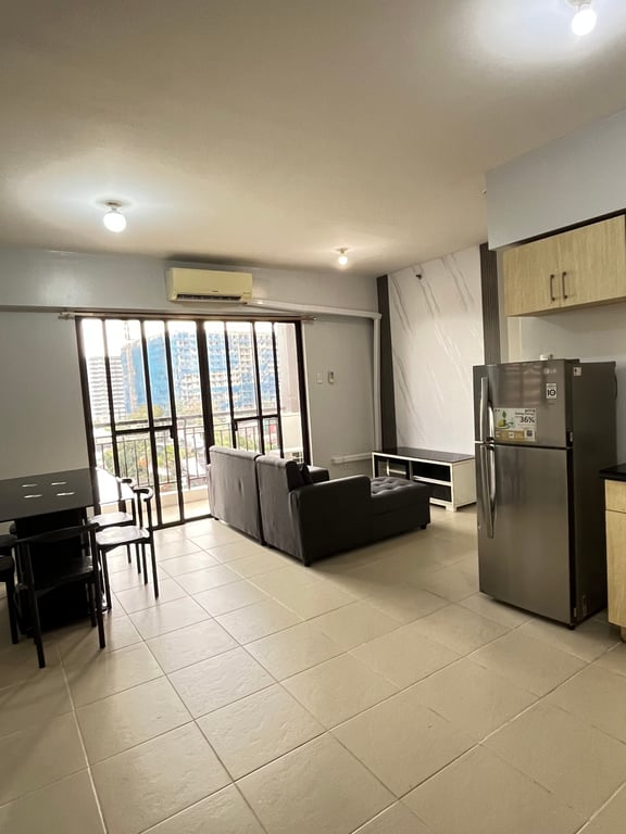 2 Bedroom End Unit for Sale in Arista Place Parañaque — Parañaque photo 6