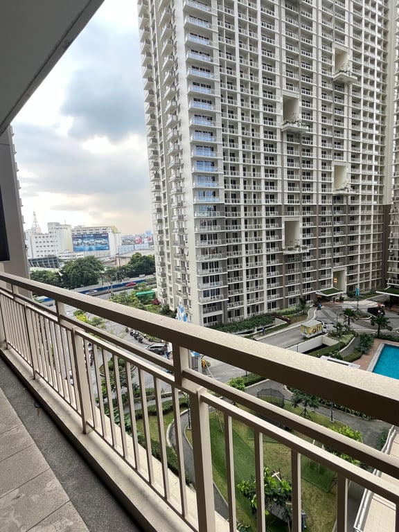 1 Bedroom Fully Furnished Unit for Sale in Prisma Residences Pasig City — Pasig photo 16