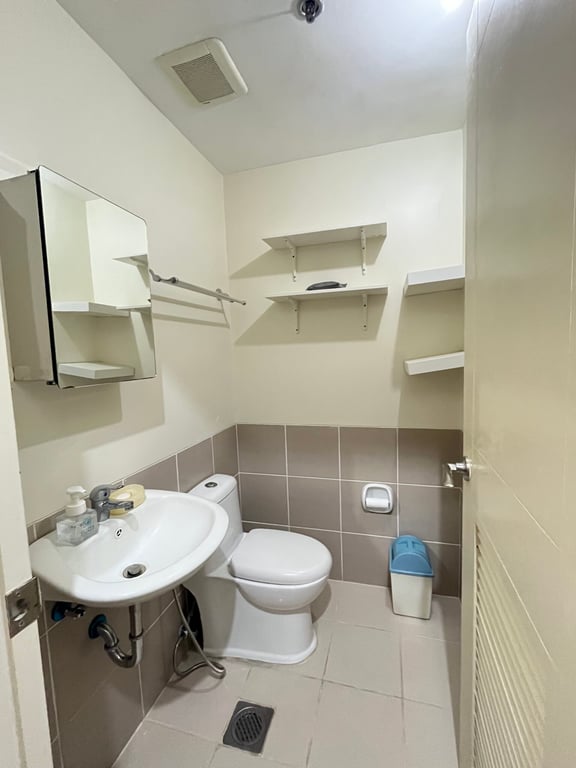 1 Bedroom Fully Furnished Unit for Sale in Prisma Residences Pasig City — Pasig photo 8
