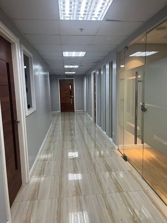 FOR SALE! Prime Office Building in Mandaluyong! — Mandaluyong City photo 3