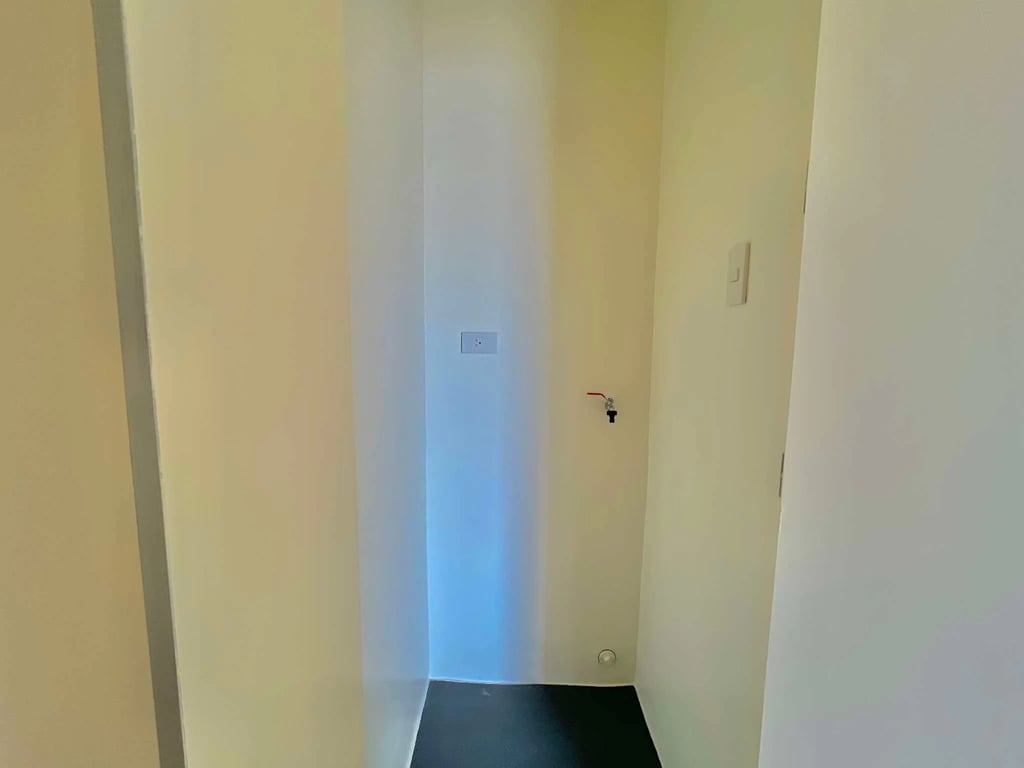 3 Bedroom Semi furnished near BGC and Ortigas — Pasig photo 3