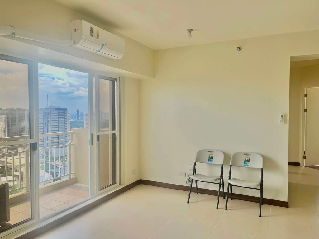 3 Bedroom Semi furnished near BGC and Ortigas — Pasig photo 22