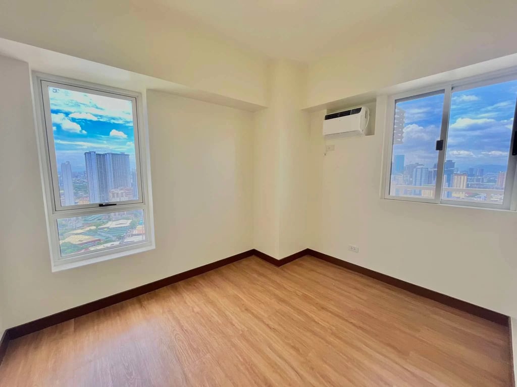 3 Bedroom Semi furnished near BGC and Ortigas — Pasig photo 25