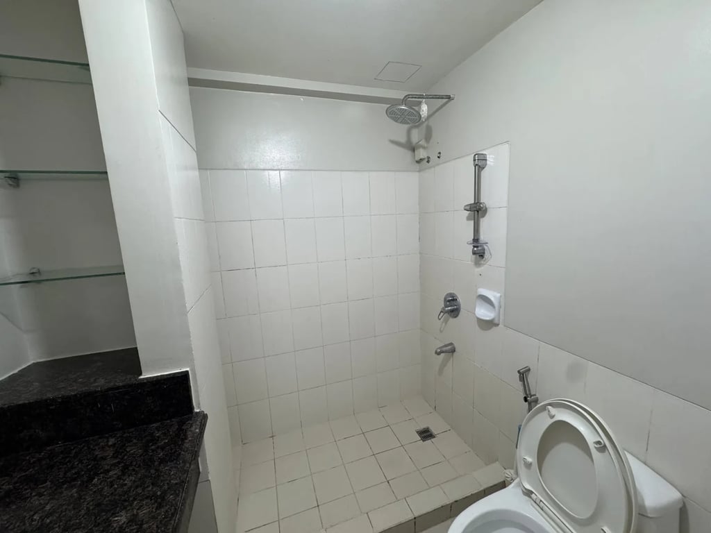 EXCLUSIVE OFFER! Spacious 2BR Unfurnished Unit with Balcony at Flair Towers – Resort Lifestyle near Ortigas &amp; BGC — Mandaluyong City photo 7