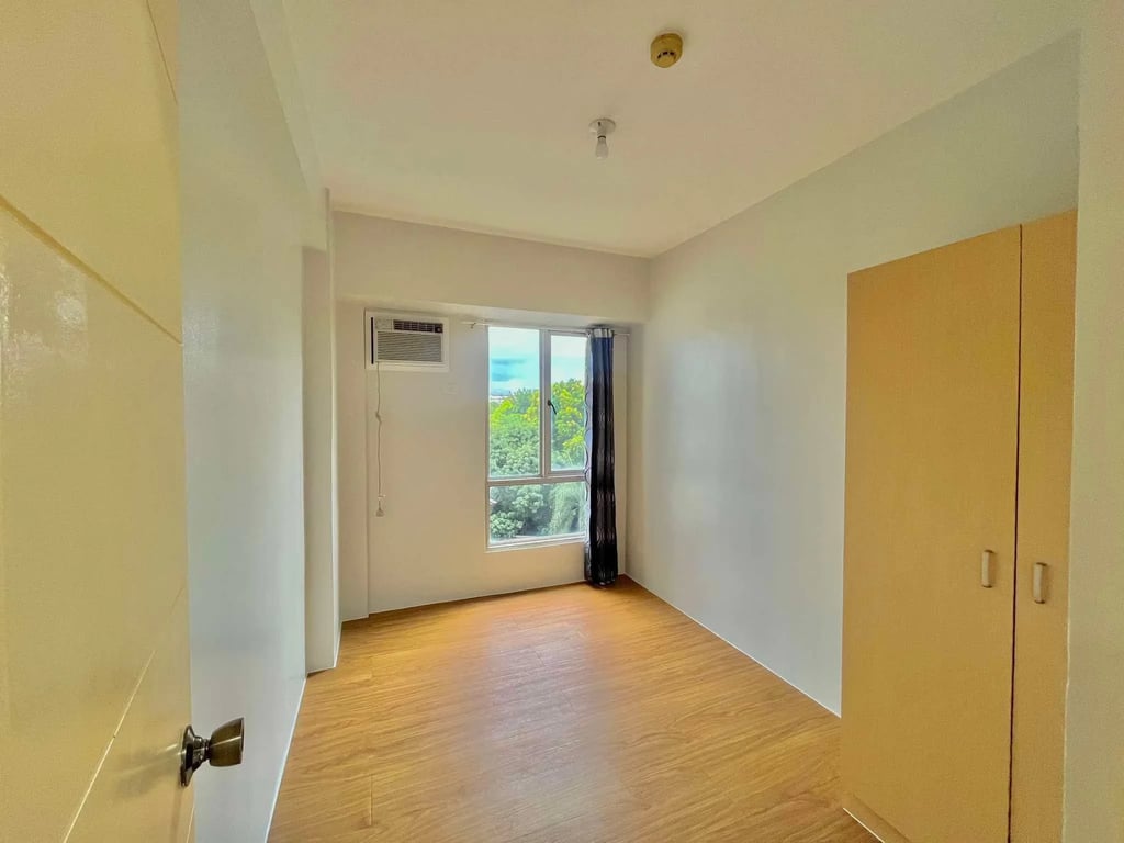 PREMIER LEASE OFFER: 2BR Semi-Furnished Unit in Avida Towers New Manila — Quezon CIty photo 14