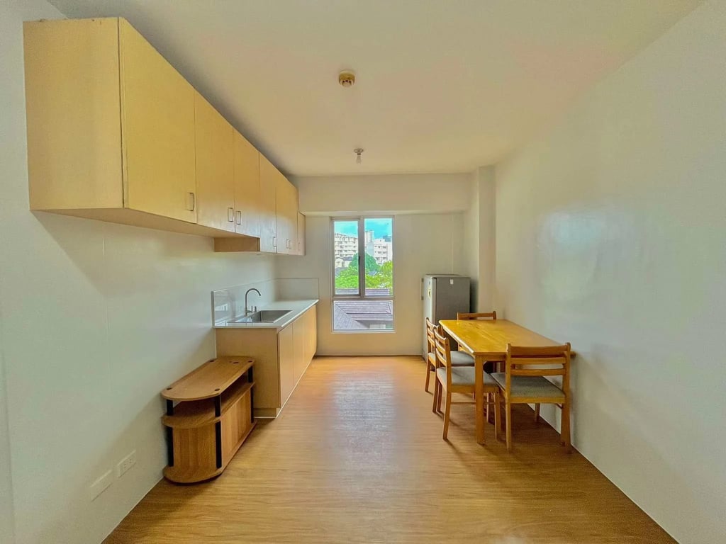 PREMIER LEASE OFFER: 2BR Semi-Furnished Unit in Avida Towers New Manila — Quezon CIty photo 8