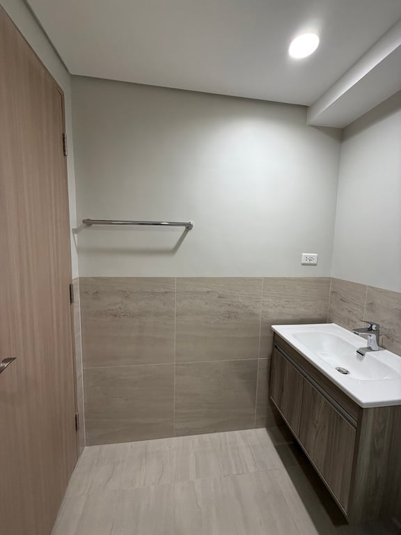 Luxury 1BR Unit FOR LEASE at Maple at The Residences at Verdant (Ortigas East, Pasig) just across Rockwell The Grove — Pasig photo 10