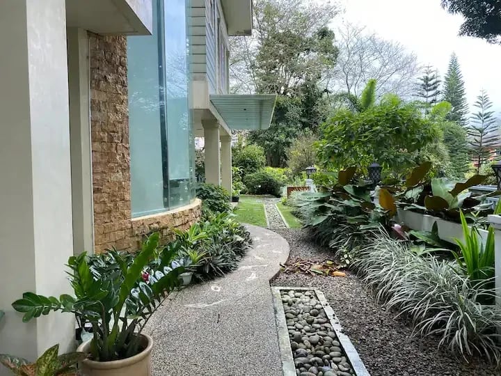For Sale: Elegant 6-Bedroom Estate in Canyon Woods, Batangas — Laurel photo 12