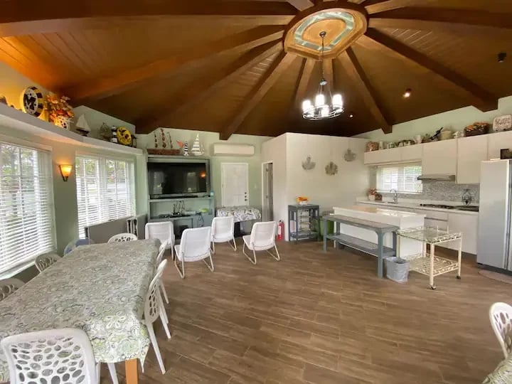 For Sale: Elegant 6-Bedroom Estate in Canyon Woods, Batangas — Laurel photo 16