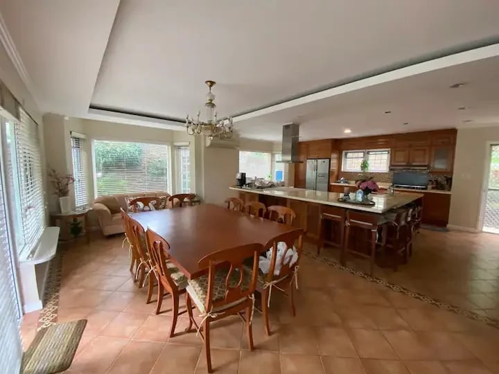 For Sale: Elegant 6-Bedroom Estate in Canyon Woods, Batangas — Laurel photo 8