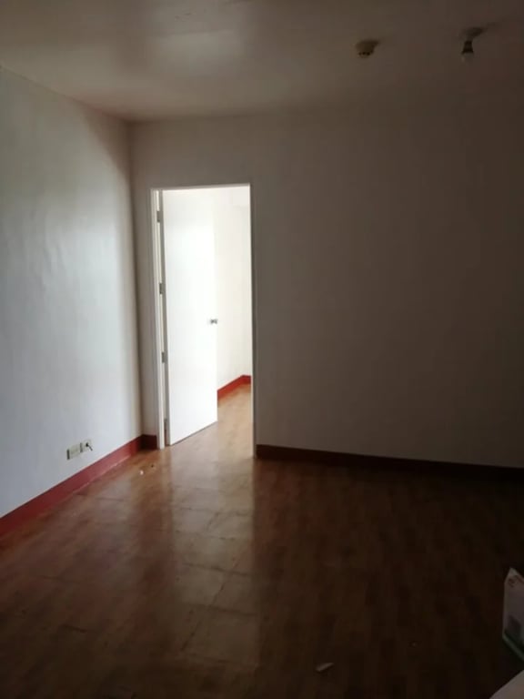 Below Zonal Value: 1-Bedroom Unit at Avida Towers Sucat — Parañaque photo 3